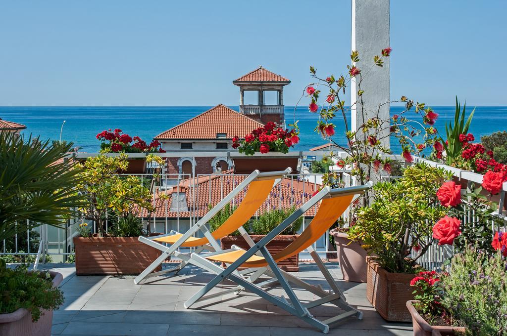 Hotel Scandinavia Marina di Massa Dış mekan fotoğraf