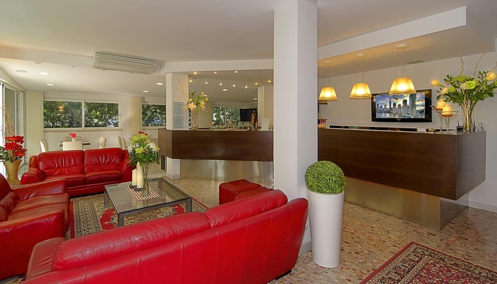 Hotel Scandinavia Marina di Massa Dış mekan fotoğraf